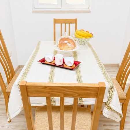 Apartman More&Maslina 드라슈니체 외부 사진